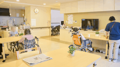 外国人材の受け入れ、介護施設の44.9%　老施協調査　過半の施設が「今後も増やしたい」